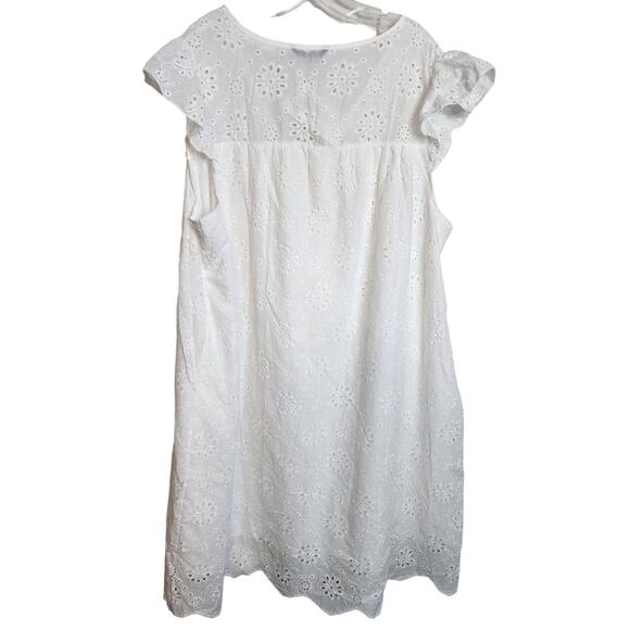 BloomChic White V-Neck Eyelet Dress, NWT, 2X - Picture 6 of 6